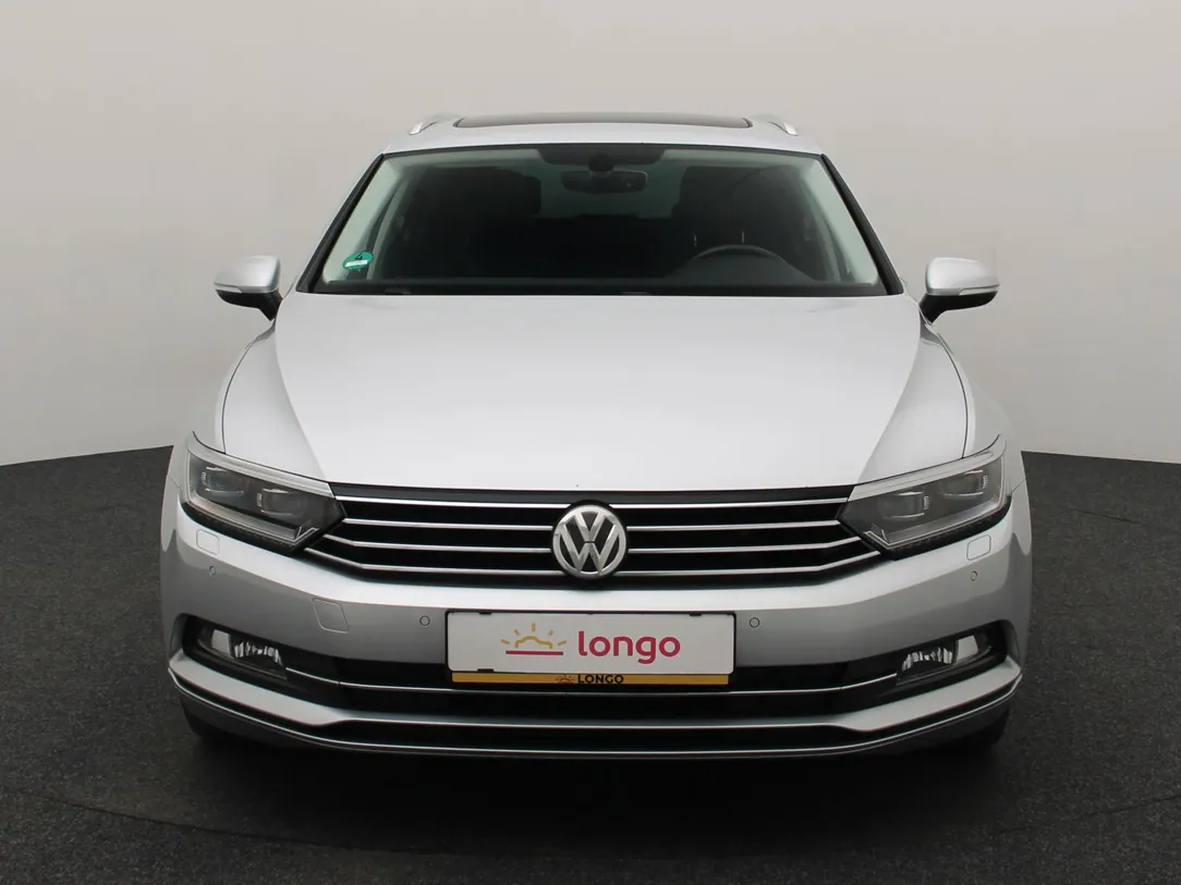 VOLKSWAGEN PASSAT B8 Highline