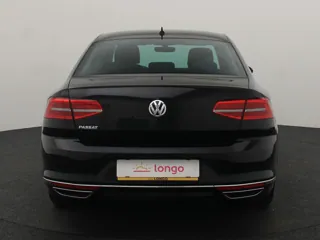 VOLKSWAGEN PASSAT B8 Highline
