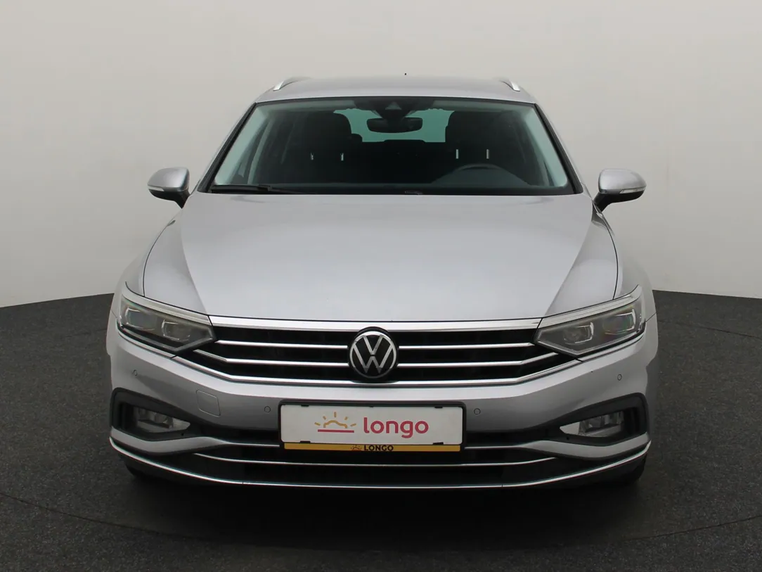 VOLKSWAGEN PASSAT B8 Elegance