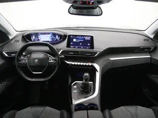 PEUGEOT 3008 Premium Avantage