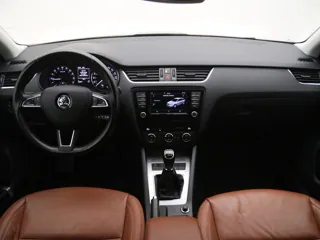 SKODA OCTAVIA Ambition Business