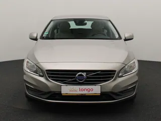 VOLVO V60 Summum