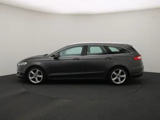 FORD MONDEO Titanium