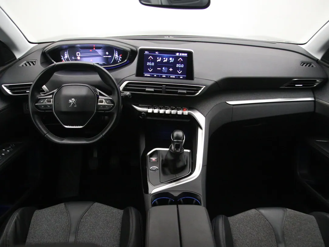 PEUGEOT 5008 Allure