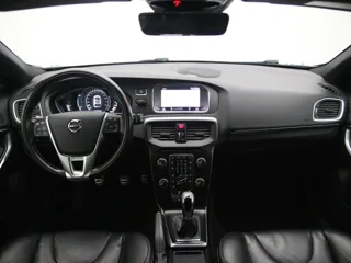VOLVO V40 R-Design