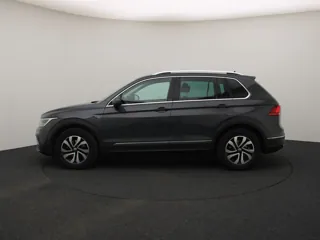 VOLKSWAGEN TIGUAN Active