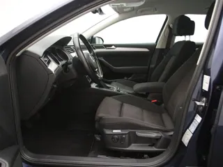 VOLKSWAGEN PASSAT B8 Comfortline Business
