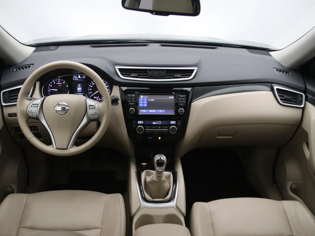 NISSAN X-TRAIL Tekna