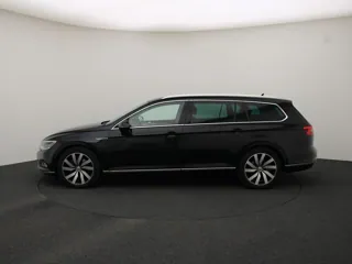 VOLKSWAGEN PASSAT B8 Highline
