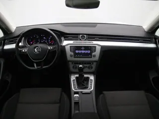 VOLKSWAGEN PASSAT B8 Comfortline Business
