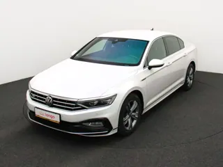 VOLKSWAGEN PASSAT B8 R-Line Business +