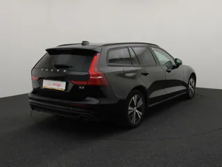 VOLVO V60 MHEV Momentum Advantage