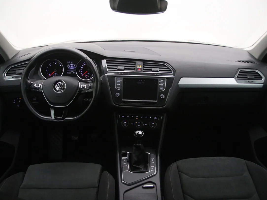 VOLKSWAGEN TIGUAN Comfortline Business