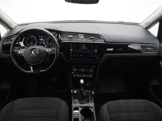 VOLKSWAGEN TOURAN Highline
