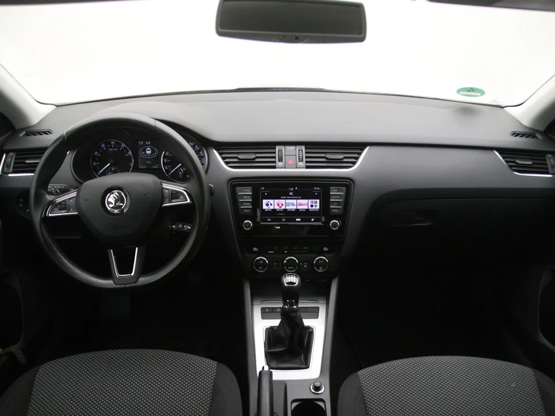 SKODA OCTAVIA Ambition Businessline