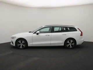 VOLVO V60 MHEV Momentum Advantage