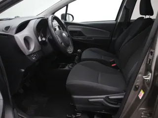 TOYOTA YARIS Active