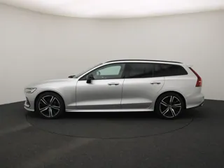 VOLVO V60 Momentum Advantage
