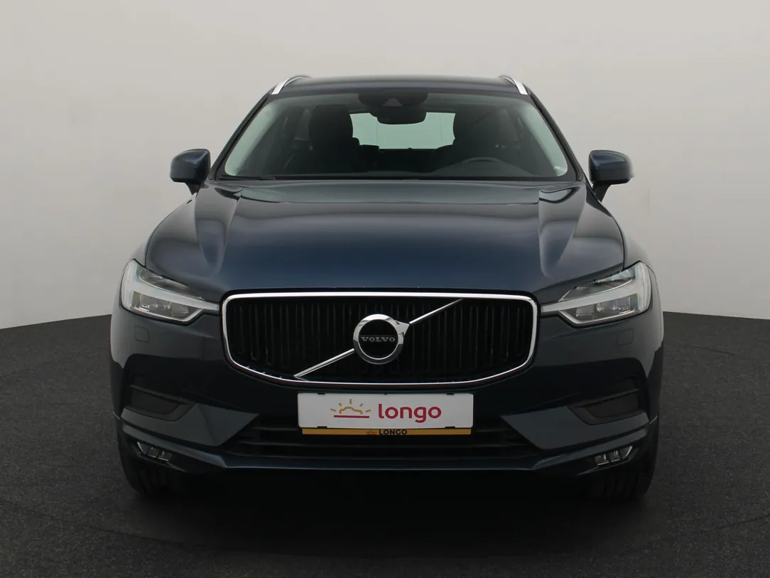 VOLVO XC60 Momentum