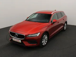VOLVO V60 Momentum