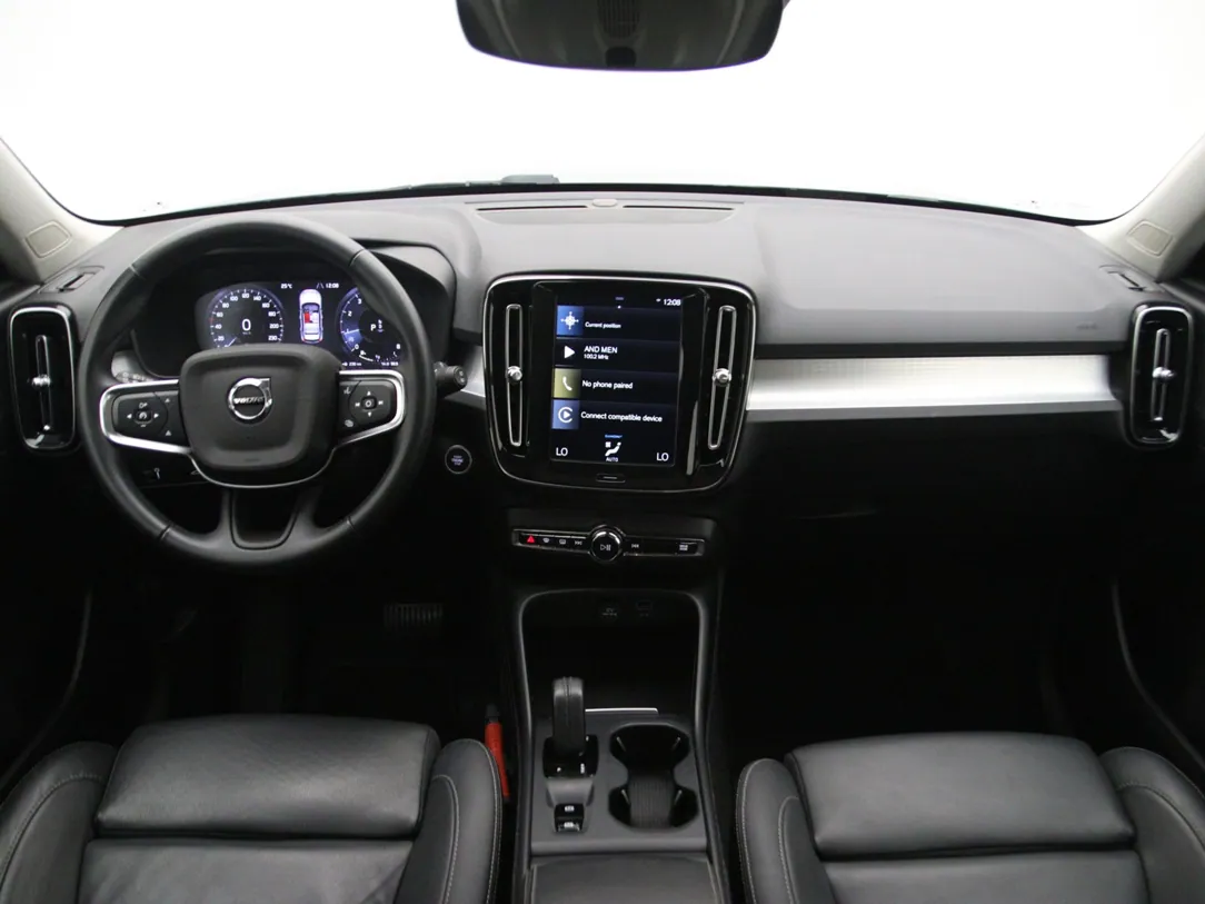 VOLVO XC40 Business Pro