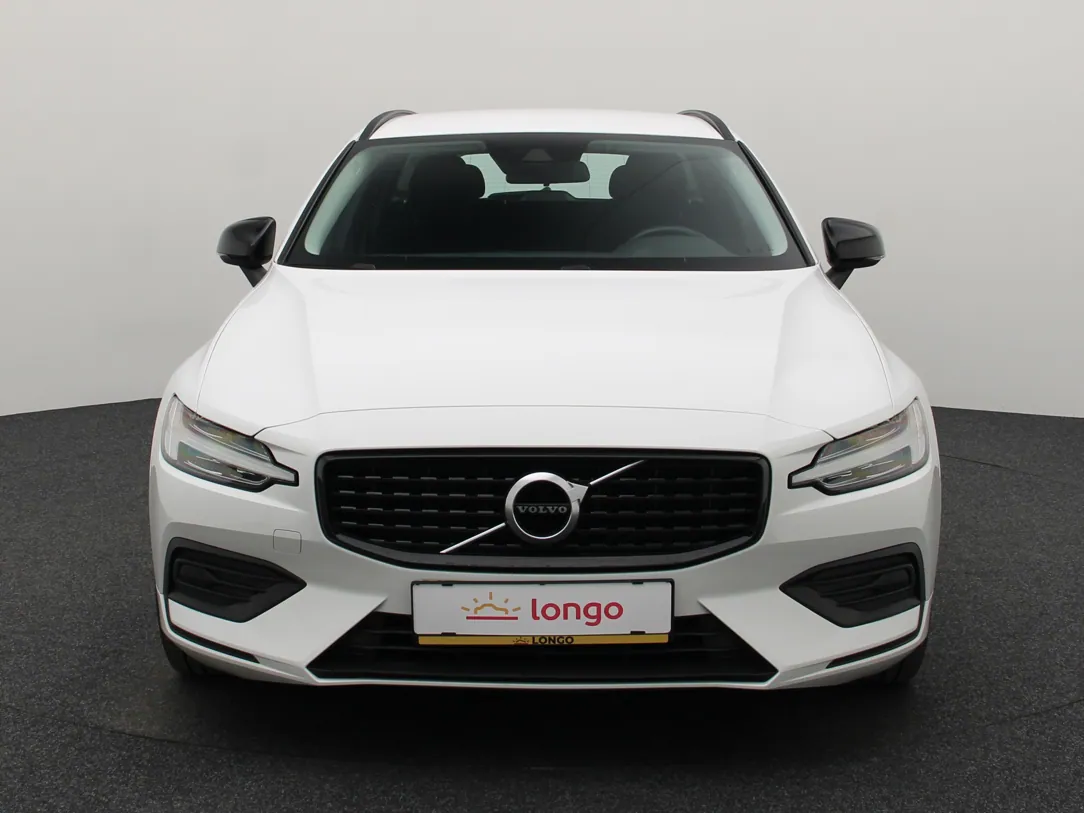 VOLVO V60 MHEV Momentum Advantage