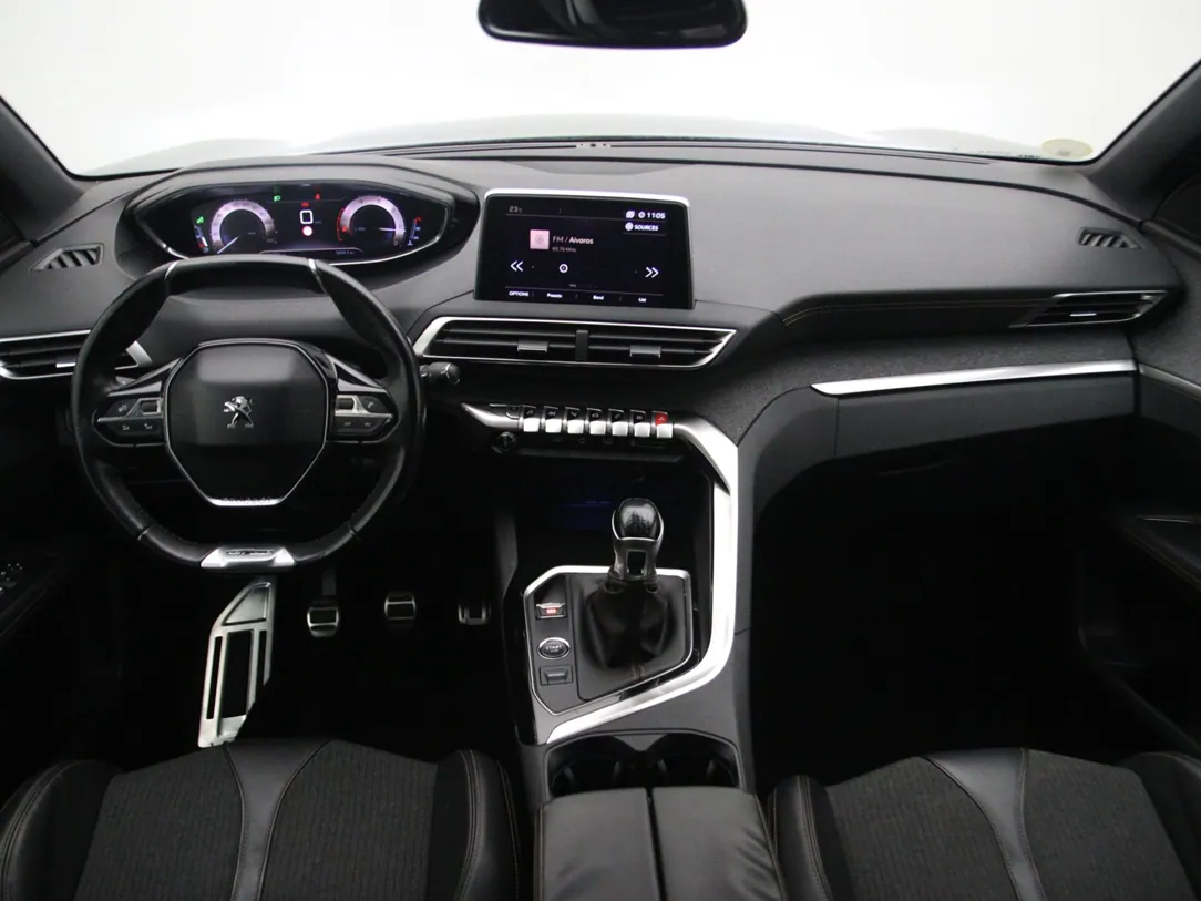 PEUGEOT 3008 GT Line