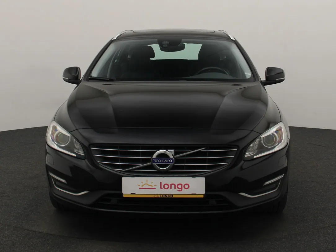 VOLVO V60 R-Design