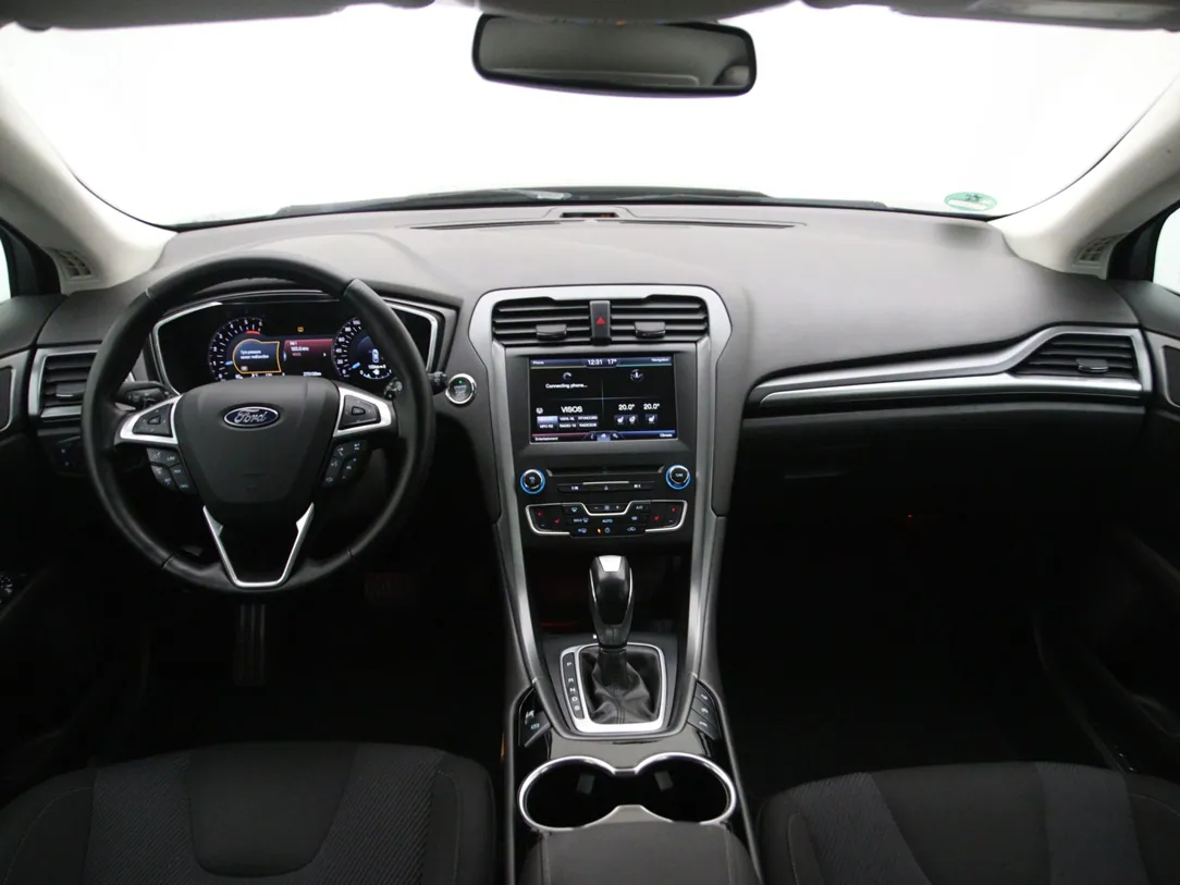 FORD MONDEO Titanium