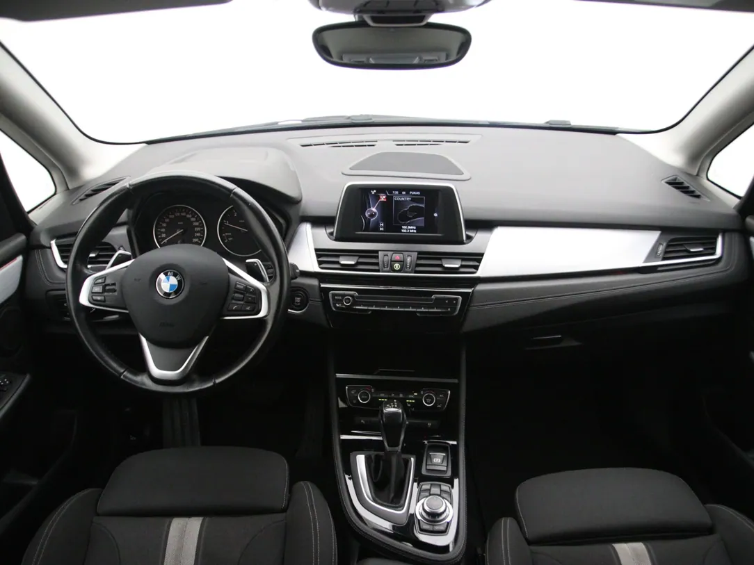 BMW 218 Active Tourer Advantage