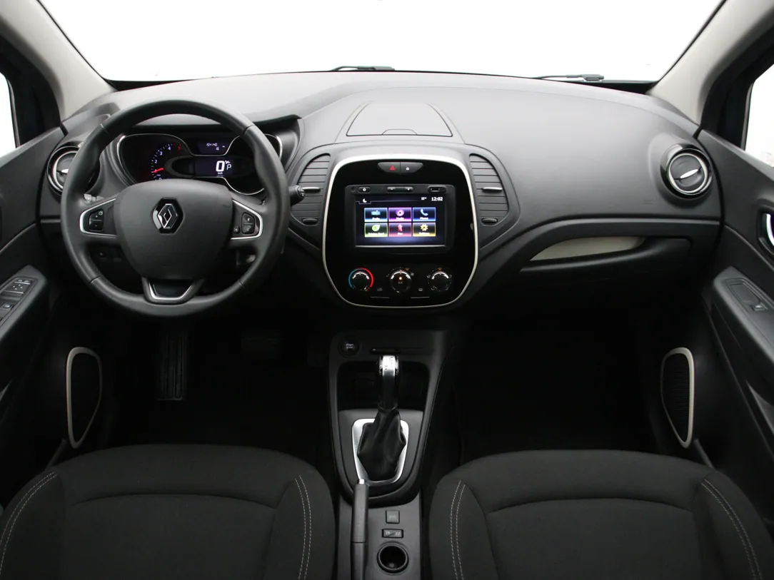 RENAULT CAPTUR Business