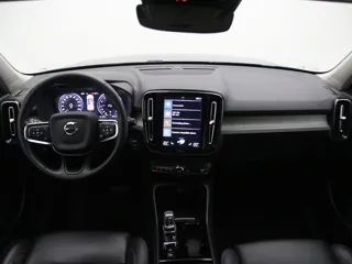 VOLVO XC40 Inscription