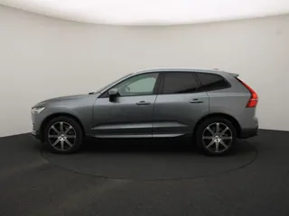 VOLVO XC60 Momentum