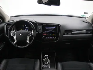MITSUBISHI OUTLANDER Premium