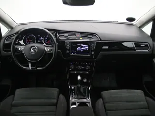 VOLKSWAGEN TOURAN Highline