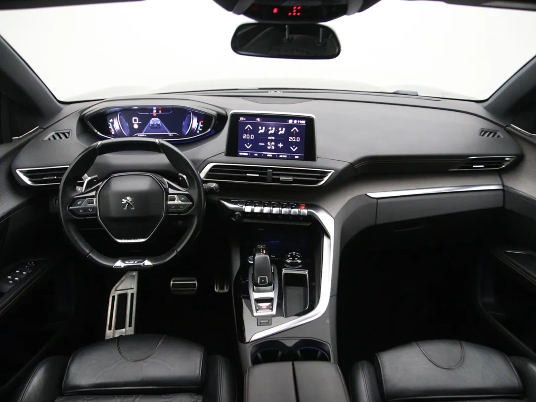 PEUGEOT 5008 GT