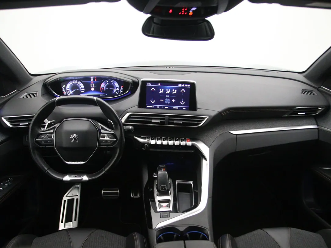 PEUGEOT 5008 GT-Line