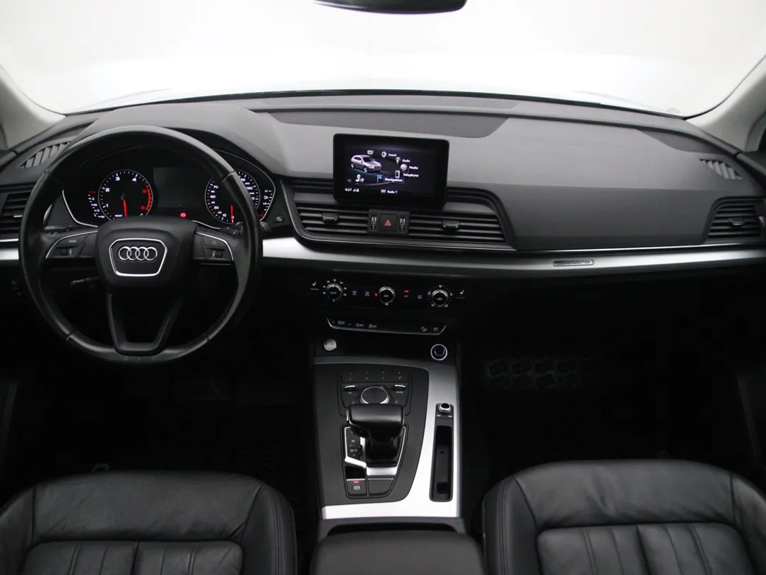 AUDI Q5 quattro