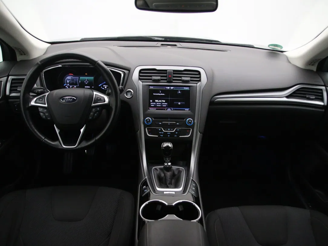 FORD MONDEO Titanium