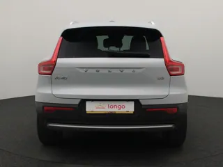 VOLVO XC40 Momentum Pro