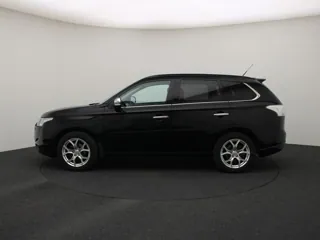 MITSUBISHI OUTLANDER Instyle+