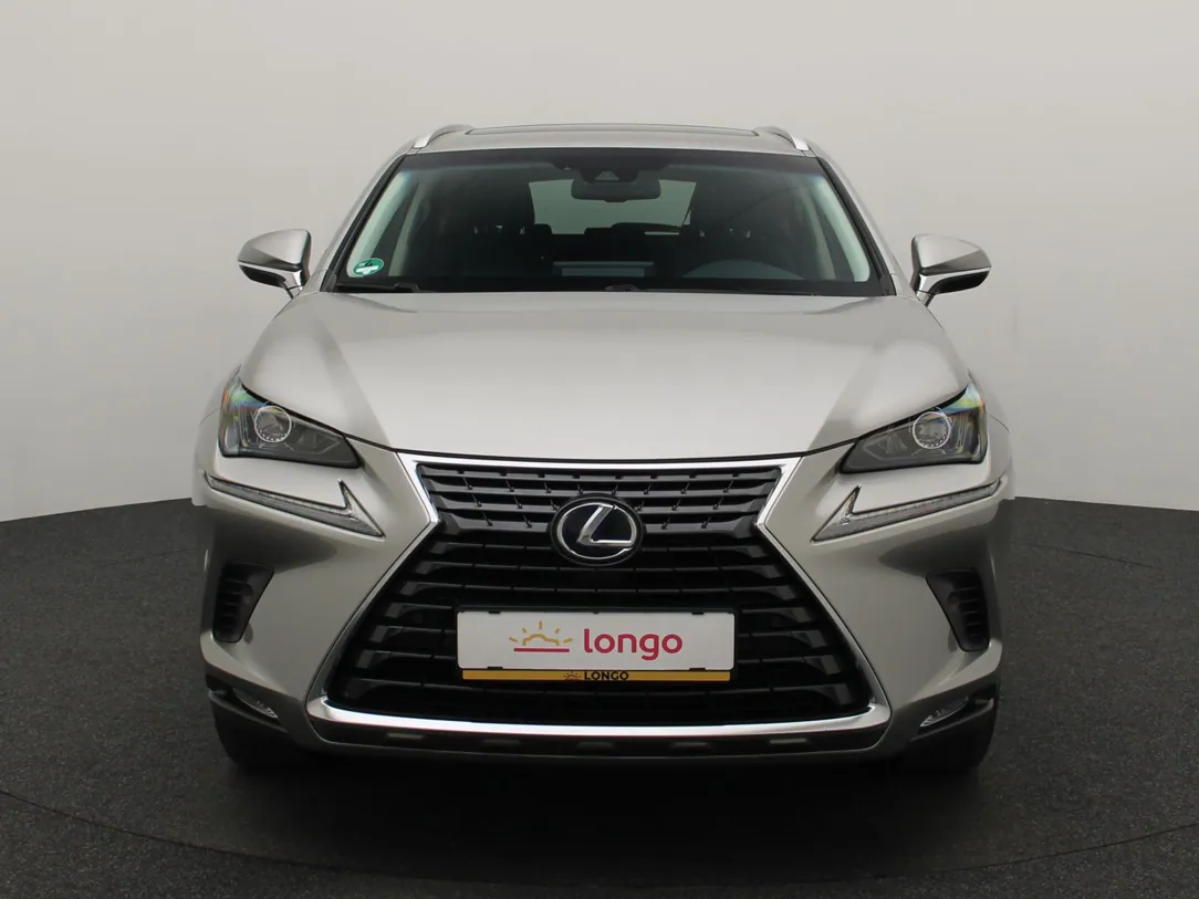 LEXUS NX300H Luxury Line