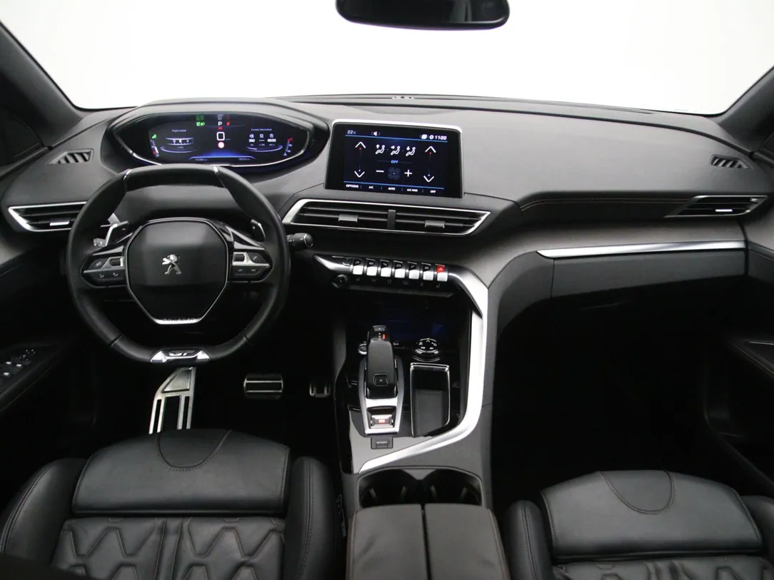 PEUGEOT 3008 GT