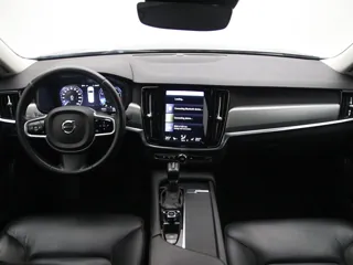 VOLVO S90 Momentum