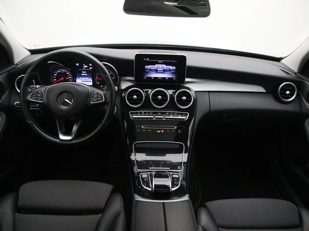 MERCEDES BENZ C220 Ambition