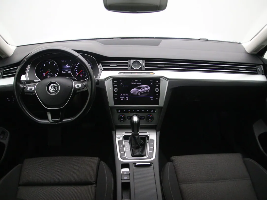 VOLKSWAGEN PASSAT B8 Comfortline