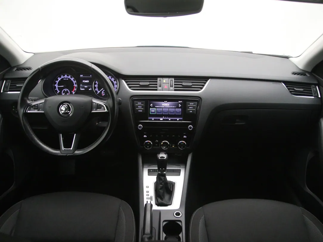 SKODA OCTAVIA Ambition