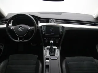VOLKSWAGEN PASSAT B8 GTE