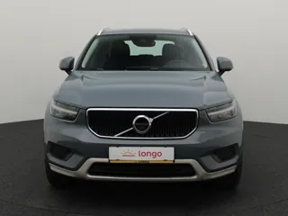 VOLVO XC40 Momentum Pro