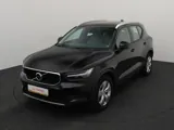 VOLVO XC40 Momentum